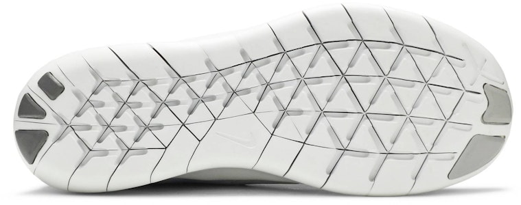 Nike Free RN 低筒 跑步鞋 男款 灰 Shop Nike Free RN 低筒 跑步鞋 男款 灰