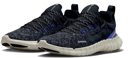 Nike Free Run 5.0 Next Nature 'Hitam Hyper Royal' DZ4848-001 Lookbook Nike Free Run 5.0 Next Nature 'Hitam Hyper Royal' DZ4848-001