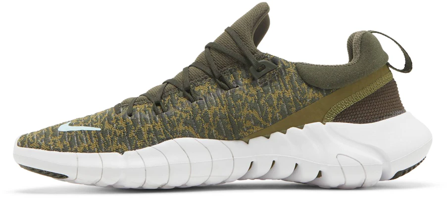 Nike Free Run 5.0 Next Nature "卡其绿" 运动鞋 CZ1884-300 Lookbook Nike Free Run 5.0 Next Nature "卡其绿" 运动鞋 CZ1884-300