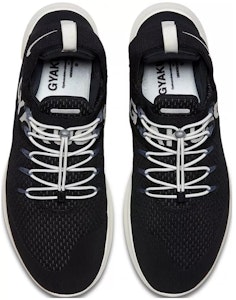 Nike Free RN 運動舒適 防滑耐磨 低筒 跑步鞋 男款 黑白色 Shop Nike Free RN 運動舒適 防滑耐磨 低筒 跑步鞋 男款 黑白色