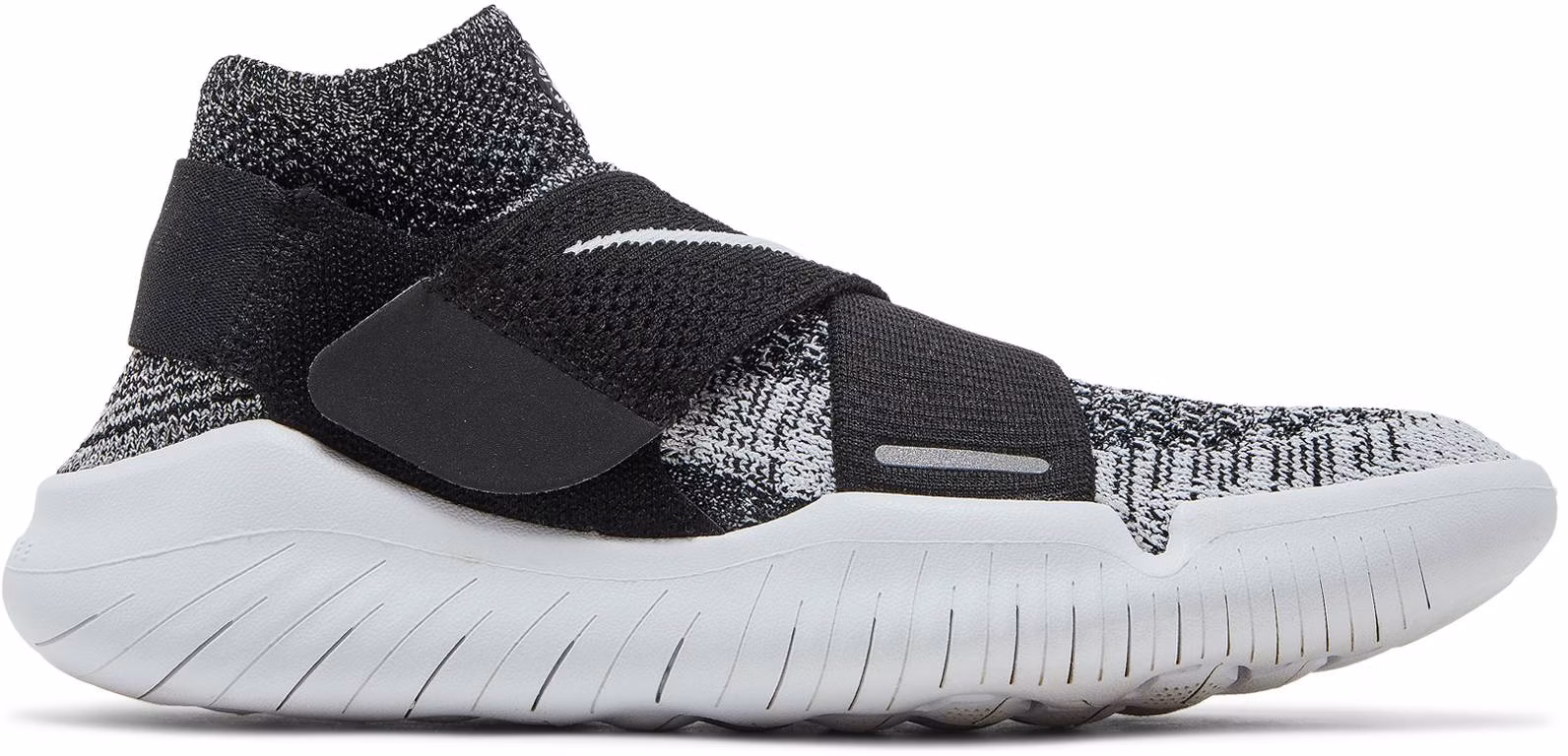 nike-free-run-motion-flyknit-2018-black-942840-001