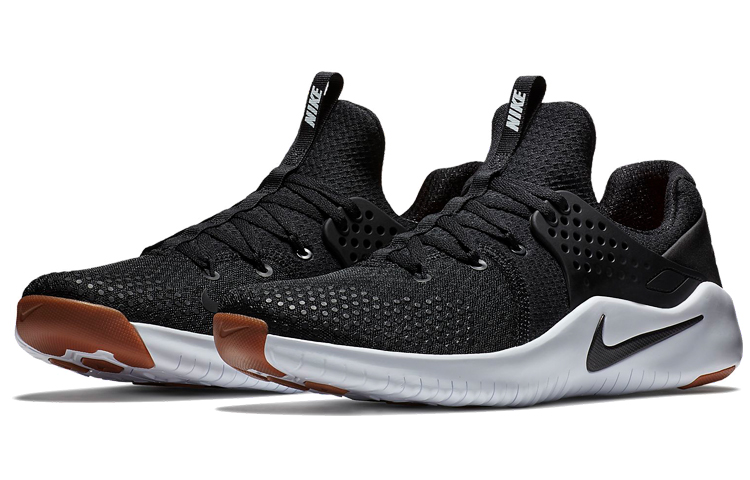 Shop Nike Free TR V8 黑白