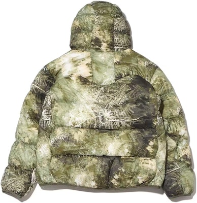 Nike Hoodie Full-Print Zip-Up Jaket Unisex Hijau Olive. FB8122-386 Lookbook Nike Hoodie Full-Print Zip-Up Jaket Unisex Hijau Olive. FB8122-386