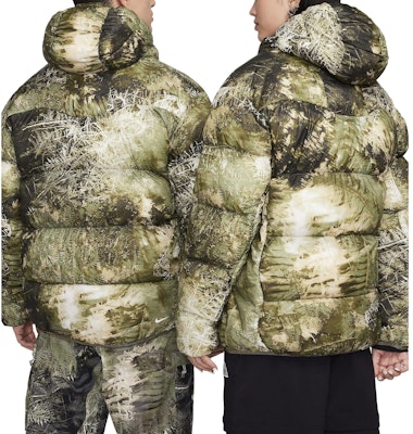 Nike Hoodie Full-Print Zip-Up Jaket Unisex Hijau Olive. FB8122-386 Shop Nike Hoodie Full-Print Zip-Up Jaket Unisex Hijau Olive. FB8122-386