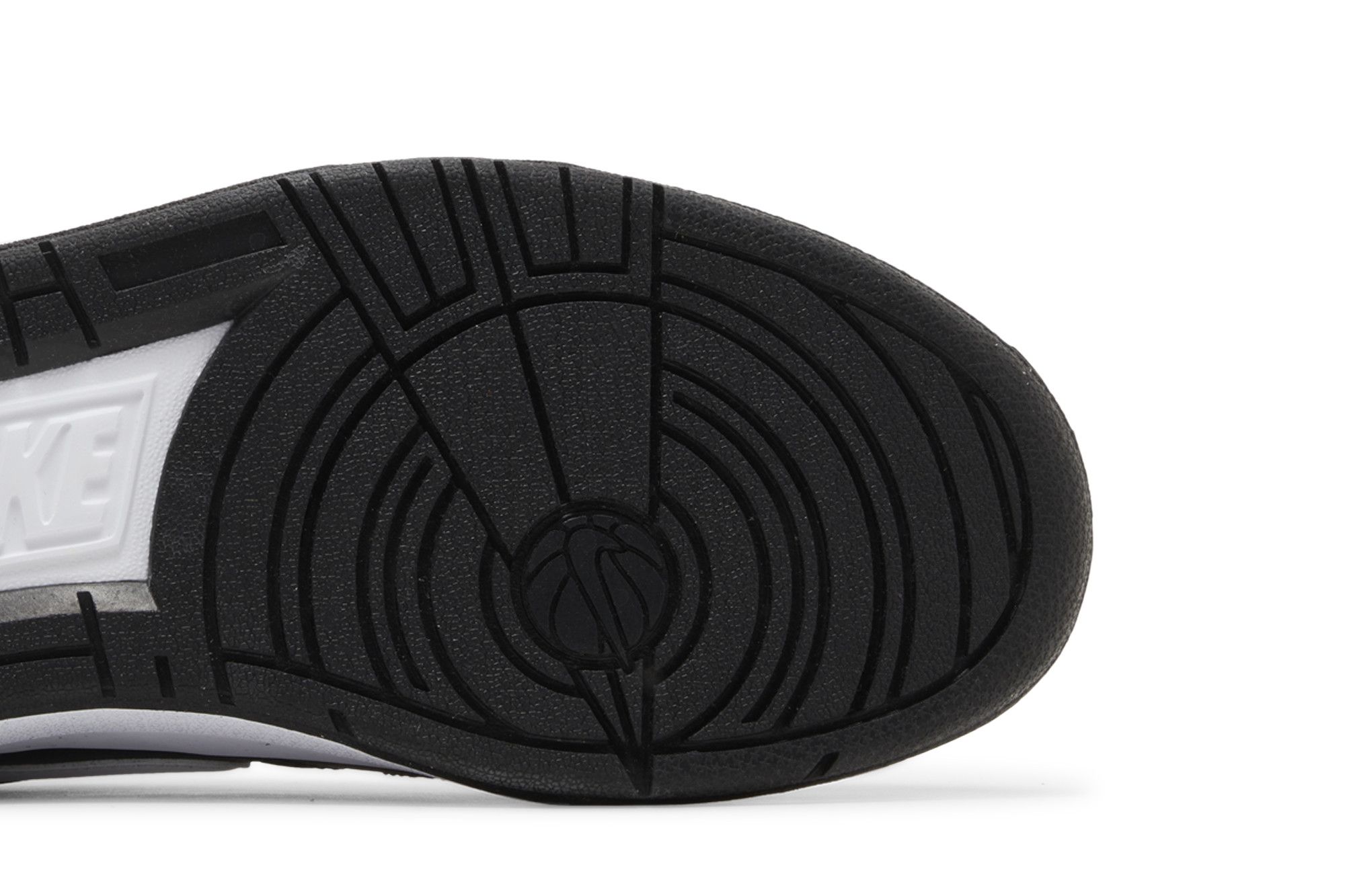 Details for Nike Full Force Low ''Zwart Wit'' FB1362-001
