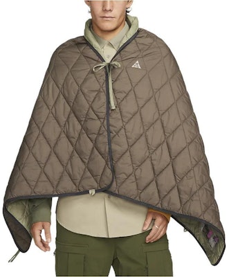 Nike FW22 Quilted Cape Coat Olive Green Solid Color Lace-Up Design DR4773-004 Purchase Nike FW22 Quilted Cape Coat Olive Green Solid Color Lace-Up Design DR4773-004