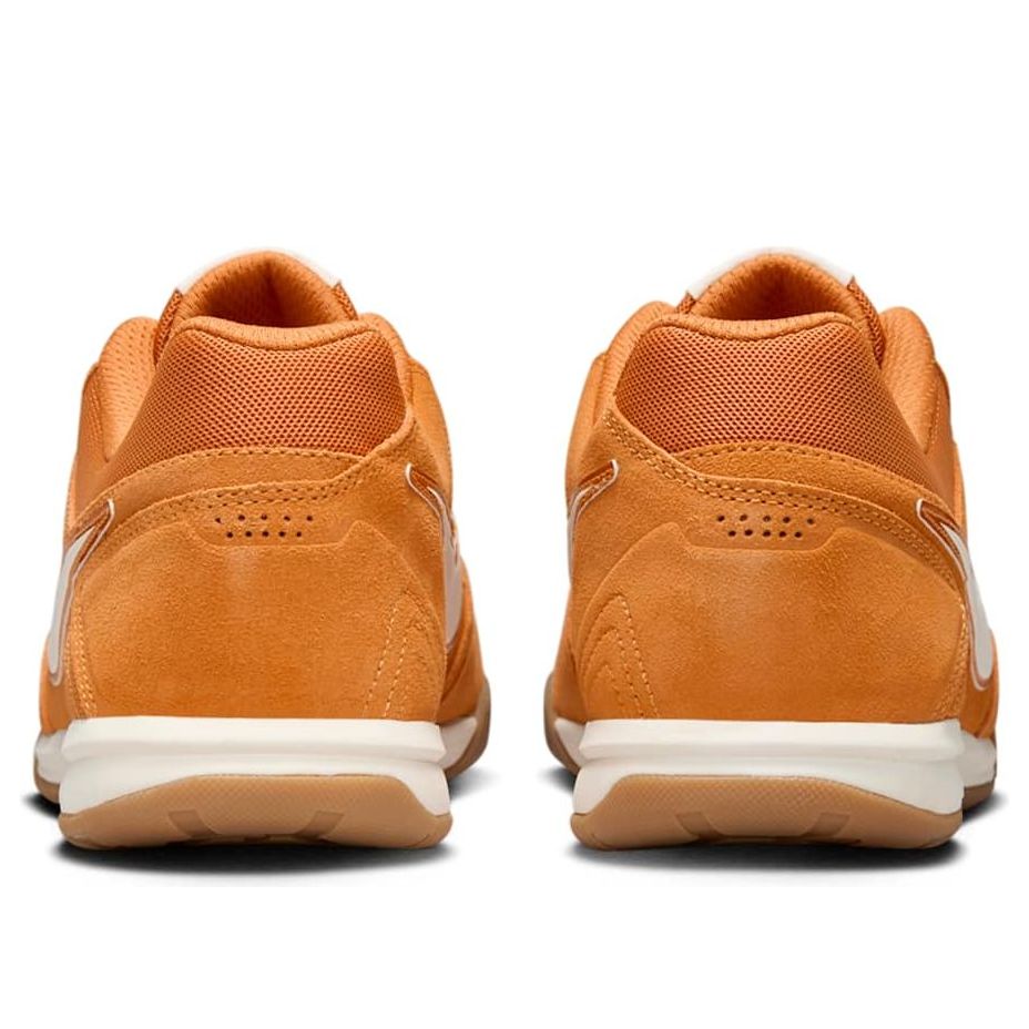 Lookbook 나이키 가토 '모나크 검' HQ6020-800