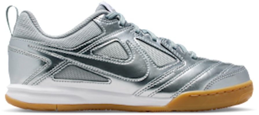 (Youth) Nike Gato LV8 Metallic Silver/White/Gum Light Brown/Metallic Silver II7084-001 Lookbook (Youth) Nike Gato LV8 Metallic Silver/White/Gum Light Brown/Metallic Silver II7084-001