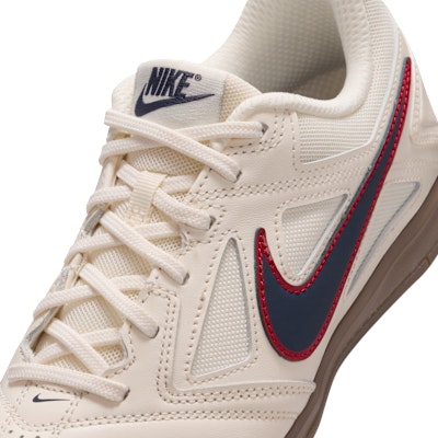 (Youth) Nike Gato Pale Ivory/University Red/Gum Dark Brown/Thunder Blue HV9596-103 Sizing (Youth) Nike Gato Pale Ivory/University Red/Gum Dark Brown/Thunder Blue HV9596-103