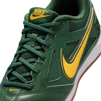 Sizing (JR) ナイキ ガト スニーカー ファー/ホワイト/ガムミディアムブラウン/バーシティメイズ HV9596-300