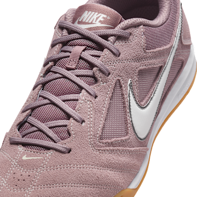 Sizing Nike Gato Gris Topo/Gris Neutro/Marrón Claro/Blanco Summit HQ6020-202