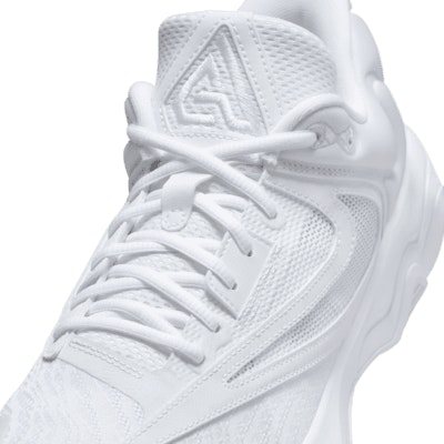Nike Giannis Immortality 3 DZ7533-102 Sizing Nike Giannis Immortality 3 DZ7533-102