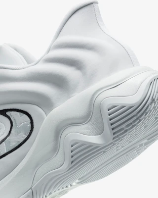 Giannis 不朽 4 EP FQ3681-100 1