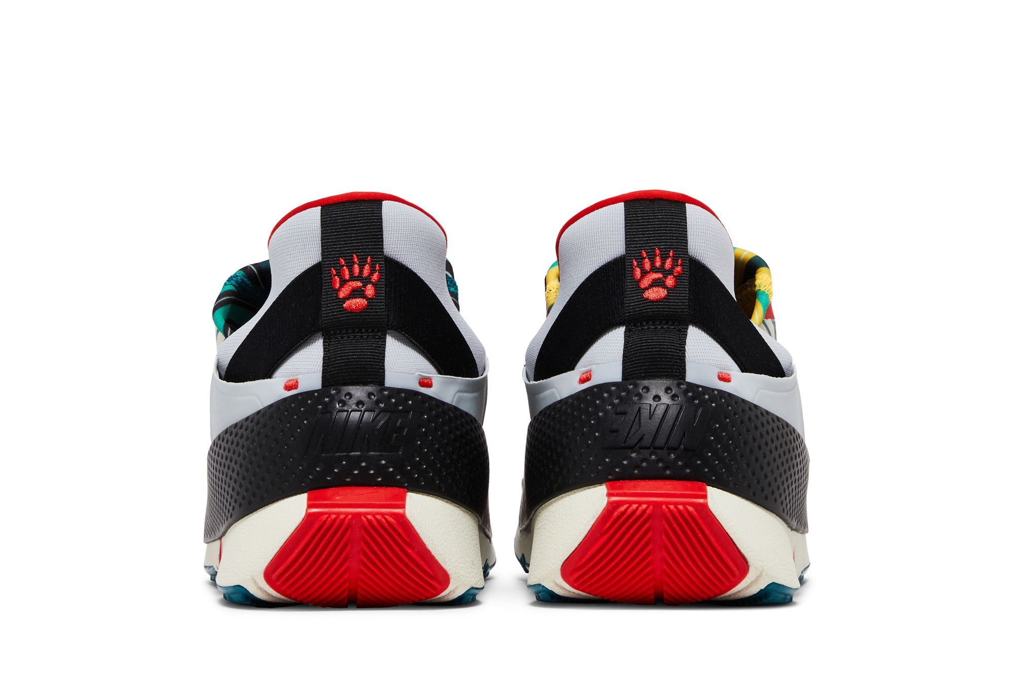 Sizing Nike GO FlyEase ''Doernbecher XIX'' Schoenen FZ3028-919