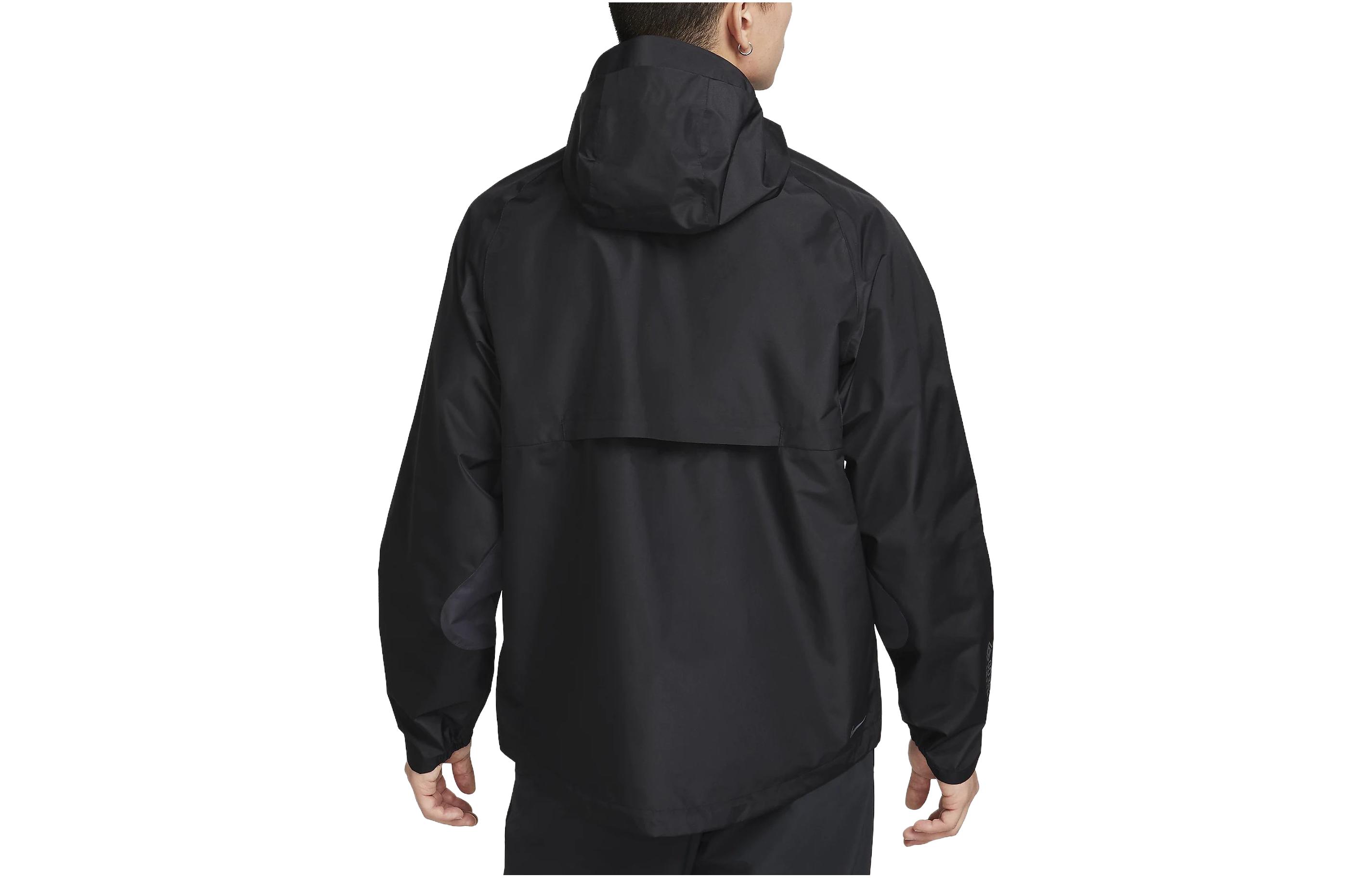 Lookbook 耐克Gore-Tex Infinium防风防水跑步夹克 FB7533-010