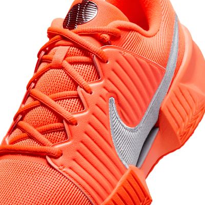 Sizing Nike GP Challenge Pro Premium Hyper Crimson/Metallic Silver HQ2629-800