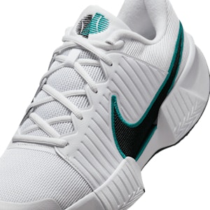 Nike GP Challenge Pro Putih/Radiant Emerald/Hitam FB3145-104 Sizing Nike GP Challenge Pro Putih/Radiant Emerald/Hitam FB3145-104