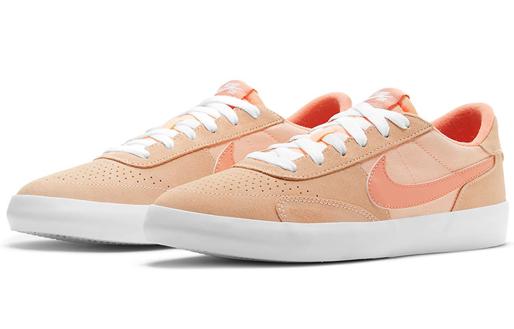 Lookbook Nike Heritage Vulc SB ''Crimson Tint'' Sneakers CD5010-800