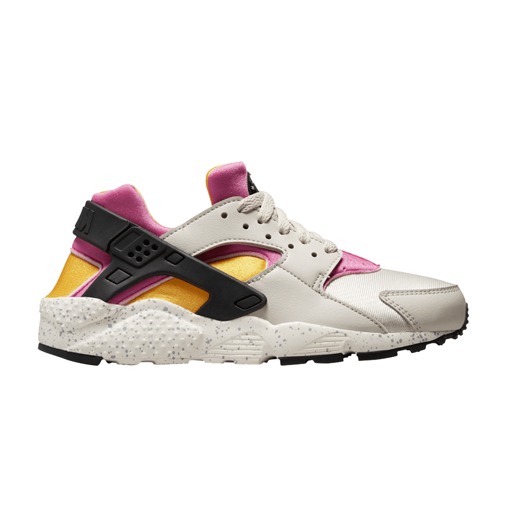 Buy (Grade School) Nike Huarache Run 'Light Bone University Gold