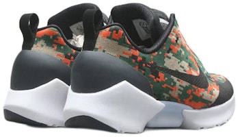 ナイキ ハイパーアダプト 1.0 CH ブラック AH9387-004 Lookbook ナイキ ハイパーアダプト 1.0 CH ブラック AH9387-004