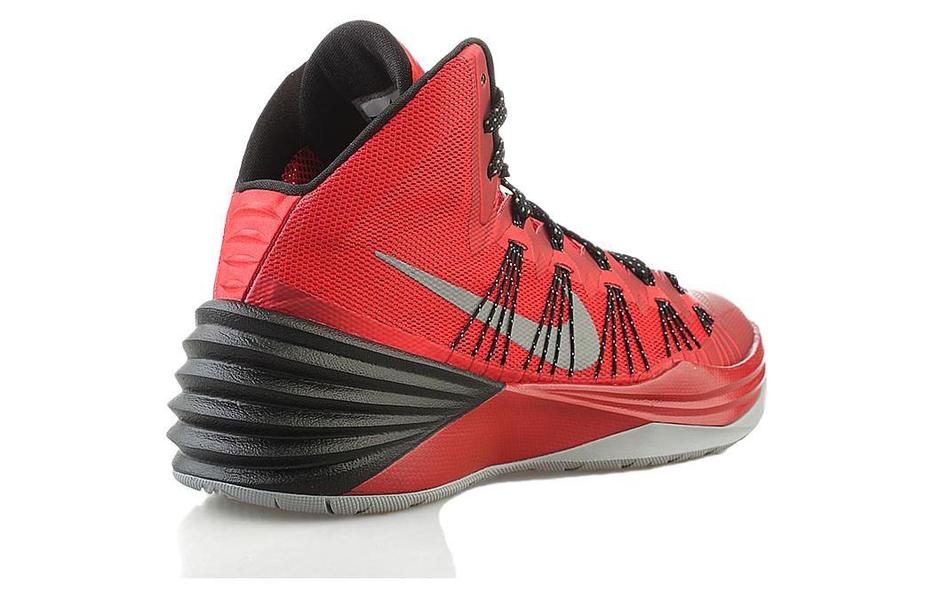 Lookbook 耐克2013红色款Hyperdunk篮球鞋 599537-602