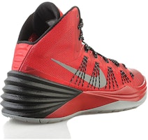 Nike Hyperdunk 2013 'Rojo' 599537-602 Lookbook Nike Hyperdunk 2013 'Rojo' 599537-602