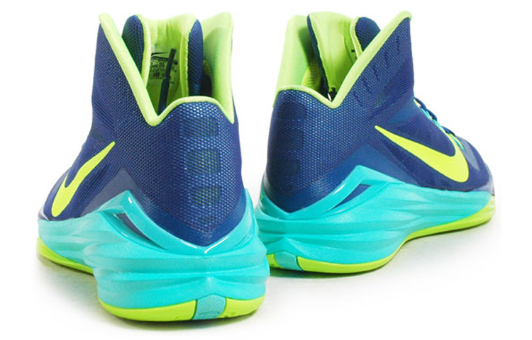 Shop 耐克 2014 Hyperdunk '雪碧'篮球鞋 653650-473