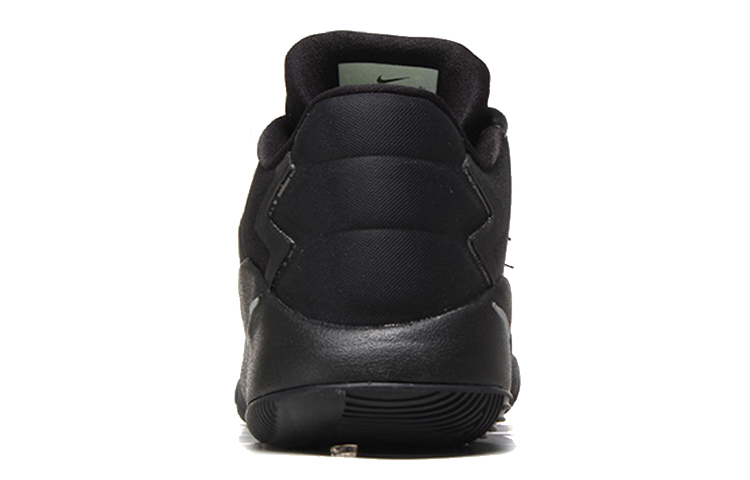 Lookbook 耐吉Hyperdunk 2016低幫實戰籃球鞋 男款 黑色