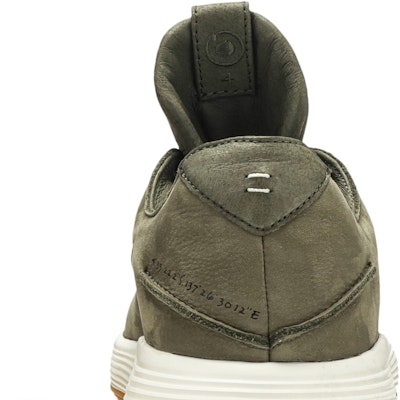 Nike Hyperdunk 2017 Low Olive Gum Pria Wanita Sneakers 897636-902 Sizing Nike Hyperdunk 2017 Low Olive Gum Pria Wanita Sneakers 897636-902