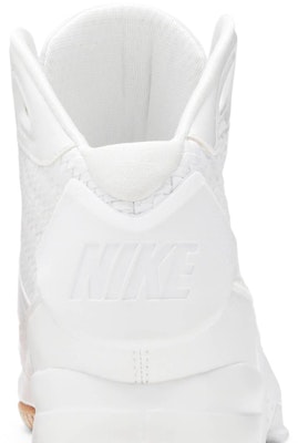 Nike Hyperdunk Lux 'Putih' 818137-100 Sizing Nike Hyperdunk Lux 'Putih' 818137-100