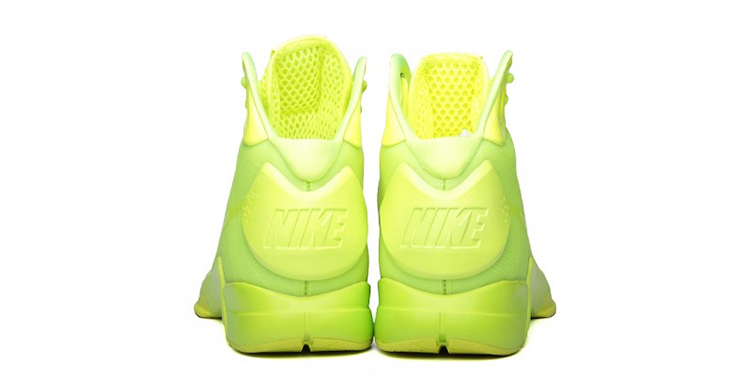 Purchase 耐吉 Hyperdunk 三重伏特 820321-700