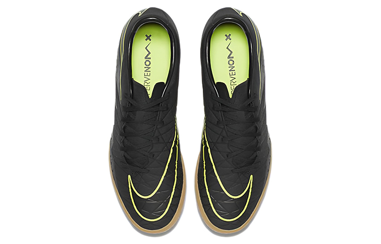 Shop Nike Hypervenom Phelon 2 IC ''Zwart Volt Gum'' 749898-009