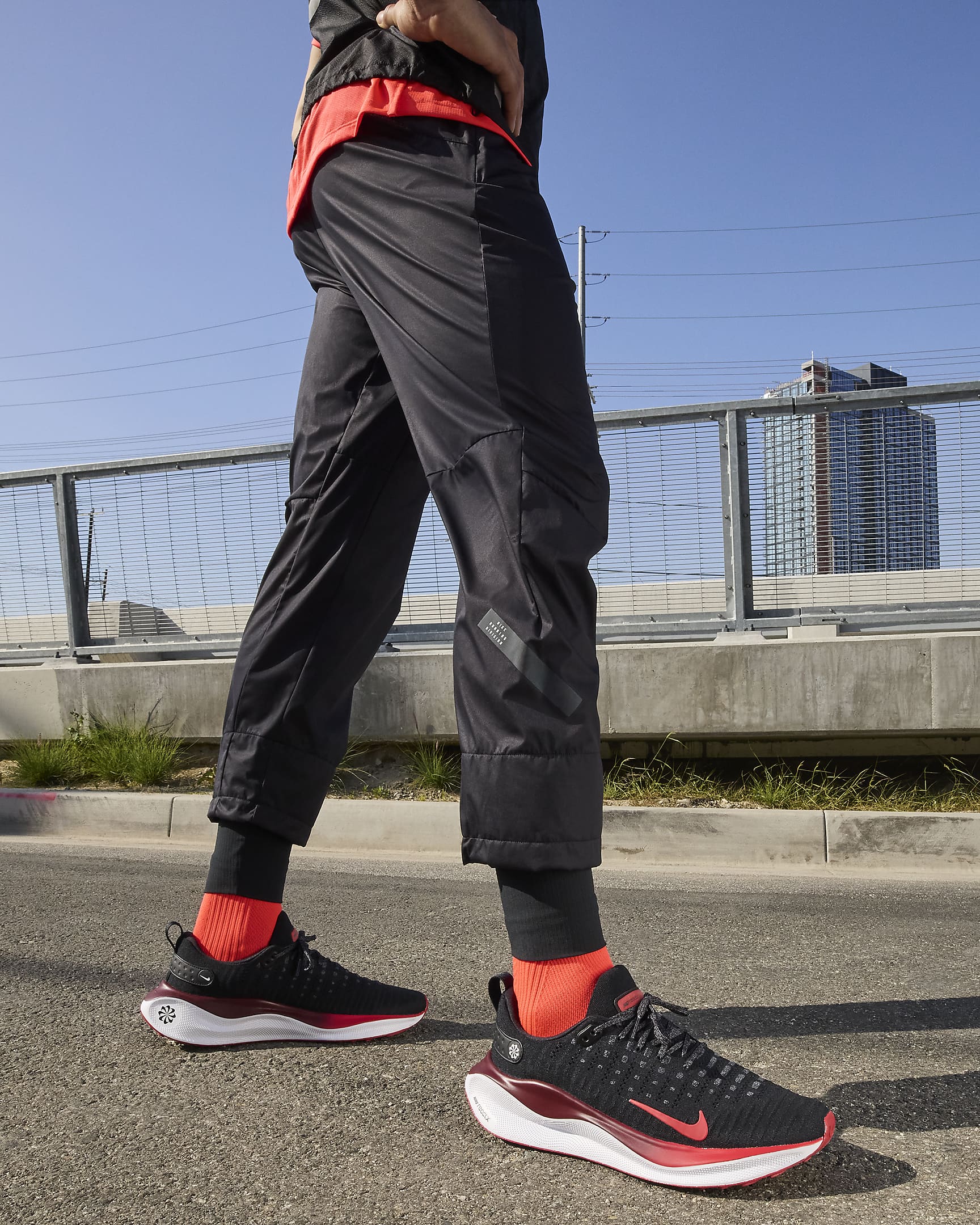 Order 耐克 无限跑4代 '黑红队' DR2665-007