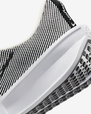 Nike Interact Lari Mudah Dipakai FV5590-002 Cheap Nike Interact Lari Mudah Dipakai FV5590-002