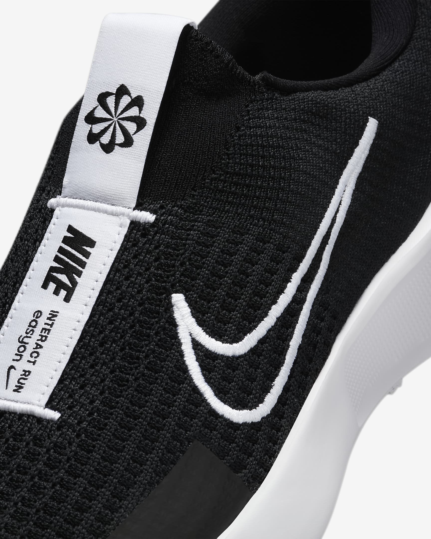 Cheap Nike Interact Run Gemakkelijke Instap Sneakers FV5590-001
