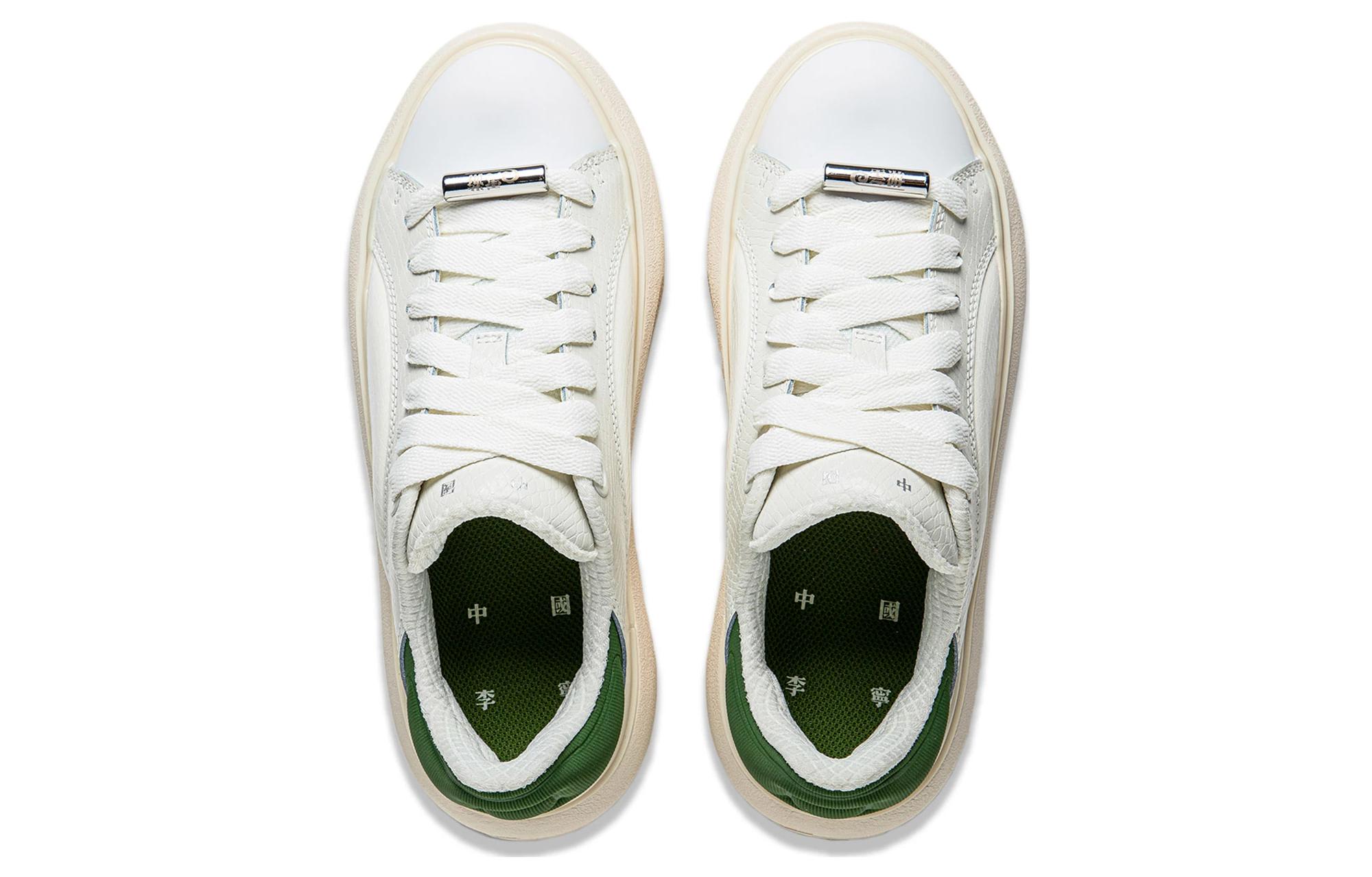 Shop Nike Internationalist NS 'Plata Metálica' 833912-001