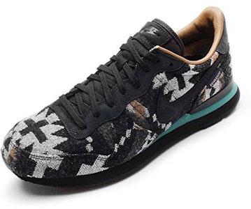 Nike 国际主义者 PND QS 828042-004 Lookbook Nike 国际主义者 PND QS 828042-004