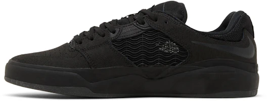 Lookbook Nike Ishod Wair Premium SB 'Triple Black' Hitam Polos di Indonesia DZ5648-001