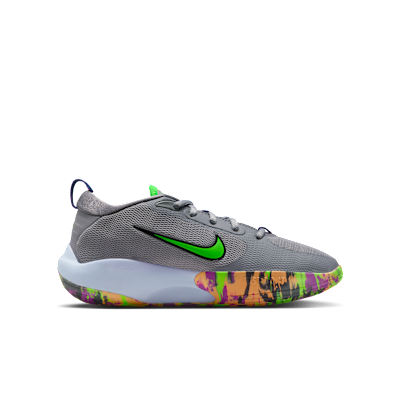 Lookbook Zapatillas Nike IsoFly Gris Cemento/Negro/Morado Vivo/Verde Strike HV2281-001