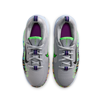 Shop Zapatillas Nike IsoFly Gris Cemento/Negro/Morado Vivo/Verde Strike HV2281-001