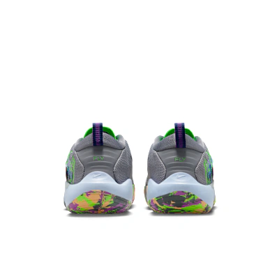 (Youth) Nike IsoFly Sneaker Cement Gray/Black/Vivid Purple/Green Strike