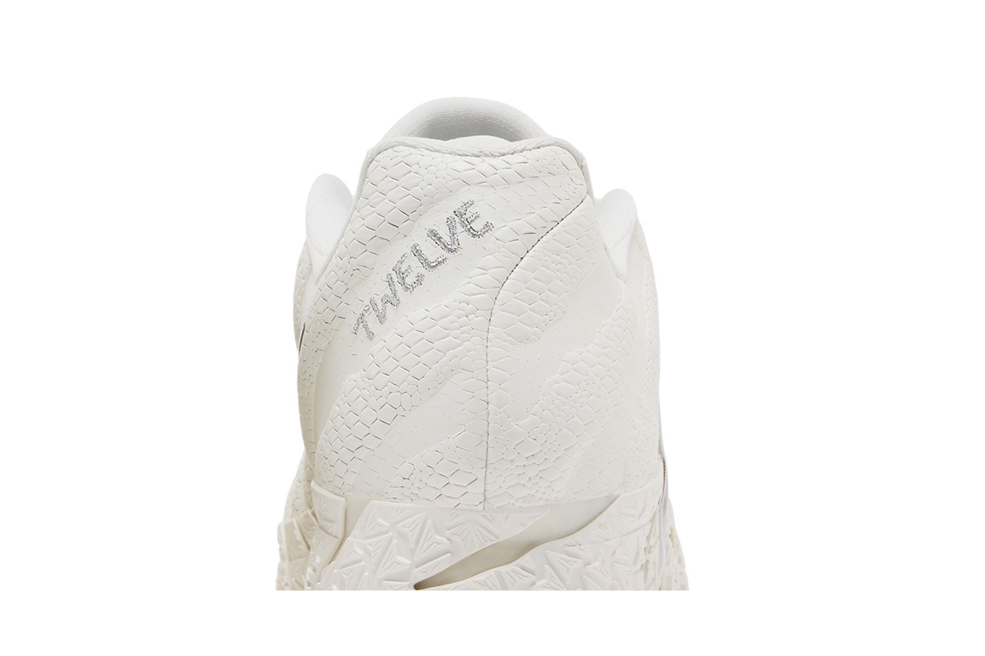 Sizing Nike Ja 3 LX ''Sail Argento Metallizzato'' IO7666-100
