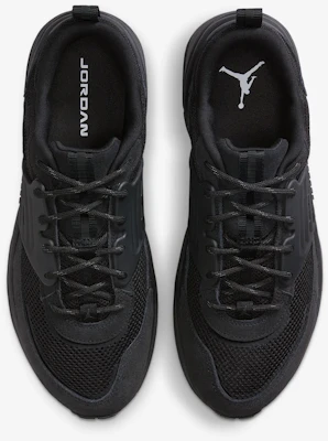 NIKE JORDAN TRUNNER O/S Sepatu Kasual IB3722003 Shop NIKE JORDAN TRUNNER O/S Sepatu Kasual IB3722003