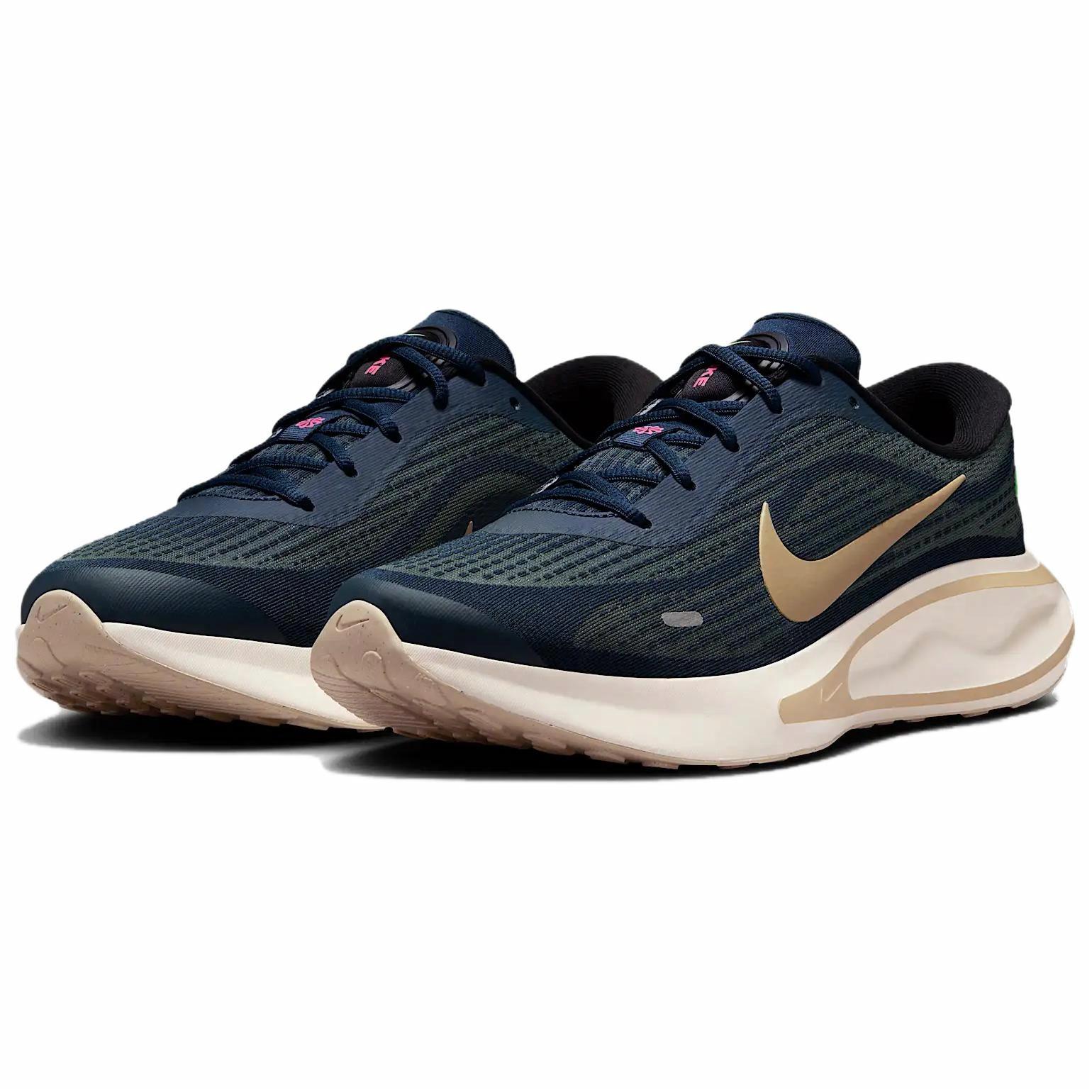 Shop 耐克Journey Run“海军蓝/沙漠卡其” FN0228-403