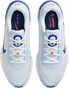 Nike Journey Run ''Kelabu Bola Sepak Aluminum'' FN0228-005 Shop Nike Journey Run ''Kelabu Bola Sepak Aluminum'' FN0228-005