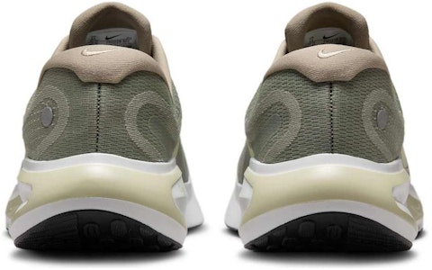 Nike Journey Run 淡橄榄军绿色黑色光粉尘雾霾绿 FN0228-301 Purchase Nike Journey Run 淡橄榄军绿色黑色光粉尘雾霾绿 FN0228-301