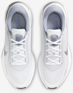 Nike Journey Run 'Putih Hitam Asia' FN0228-104 Shop Nike Journey Run 'Putih Hitam Asia' FN0228-104