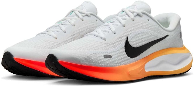 Nike Journey Run ''Putih Merah Terang Hitam'' IH7329-101 Lookbook Nike Journey Run ''Putih Merah Terang Hitam'' IH7329-101