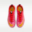 Shop (JR) 耐克 Jr. Mercurial Vapor x 乐高系列 红银粉金足球鞋 IQ3580-601