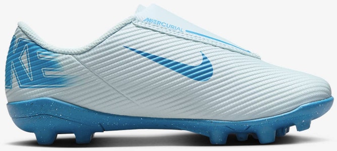 ナイキ ジュニア マーキュリアル ヴェイパー 16 クラブ 'グレイシャーブルー' FQ8290-400 Lookbook ナイキ ジュニア マーキュリアル ヴェイパー 16 クラブ 'グレイシャーブルー' FQ8290-400